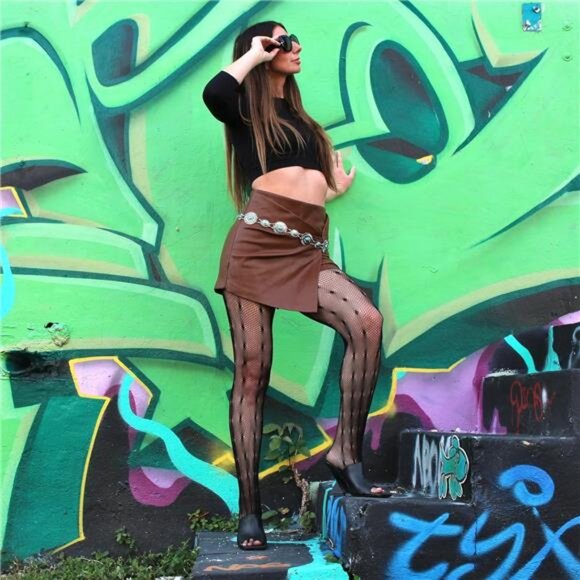 Fishnet Patterned Tights - Picture 2 of 6